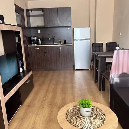 “royal Park And Apartments” 반스코