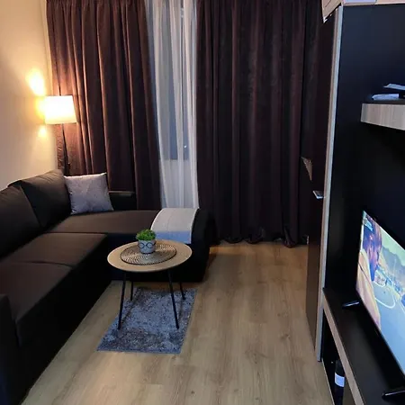“royal Park And Apartments” * Μπάνσκο